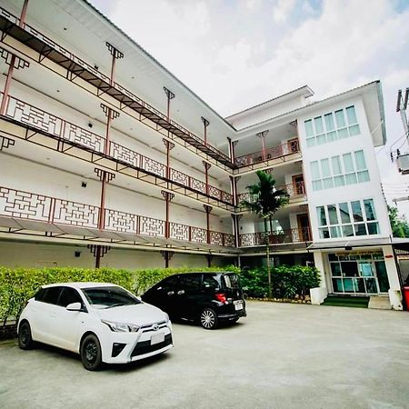 Inn Kham Apartment Chiang Mai Exteriör bild
